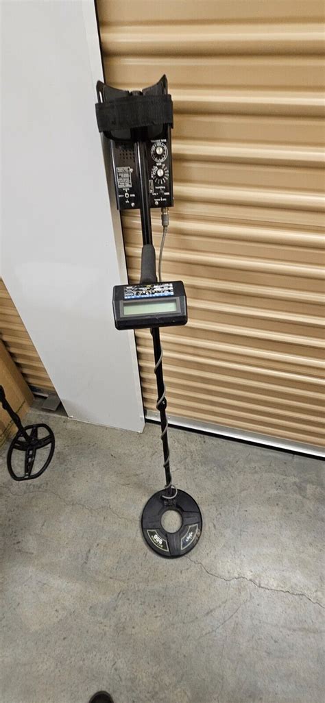 whites mxt 300 metal detector